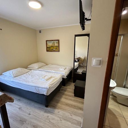 Gosciniec W Ogrodzie Apartment Brusy ภายนอก รูปภาพ