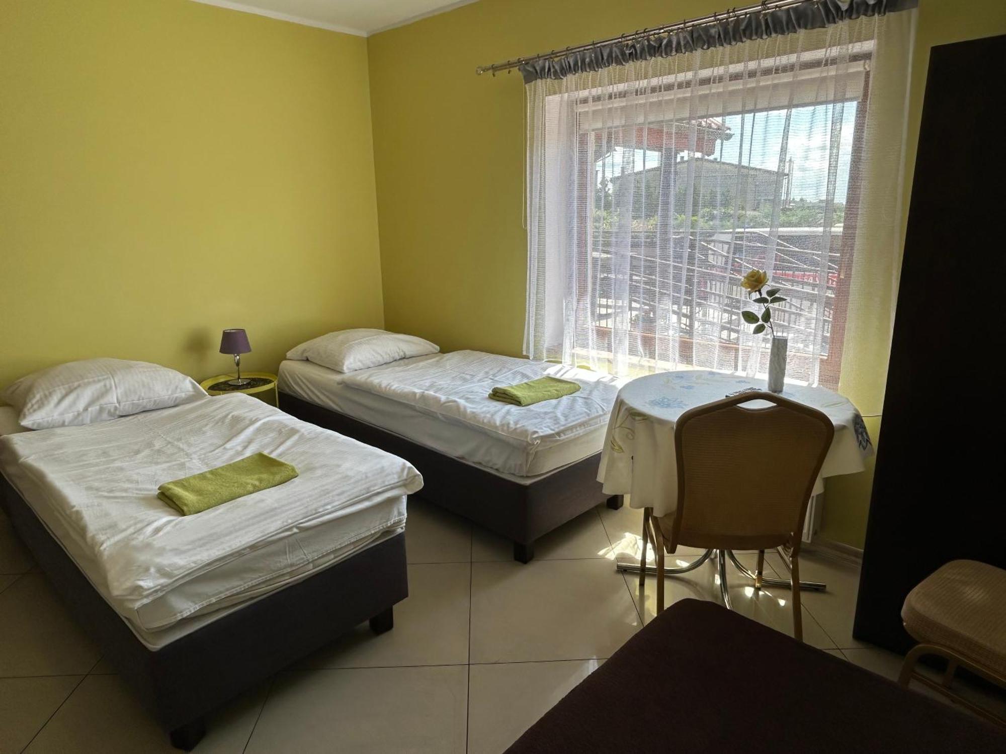 Gosciniec W Ogrodzie Apartment Brusy ภายนอก รูปภาพ