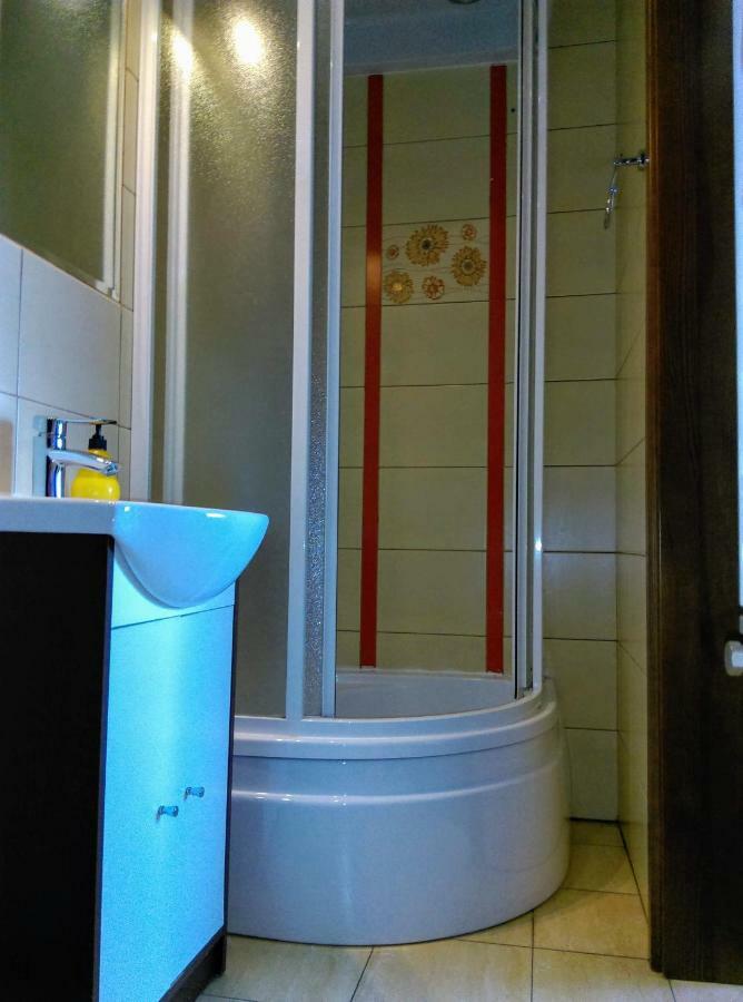 Gosciniec W Ogrodzie Apartment Brusy ภายนอก รูปภาพ